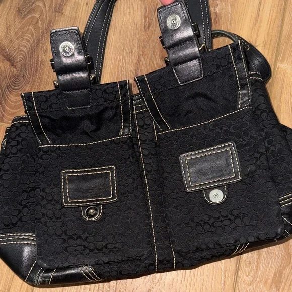 Coach Purse - Picture 5 of 6